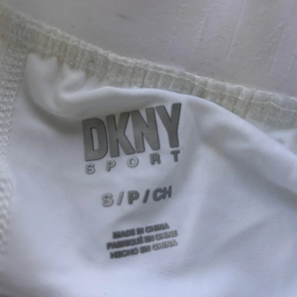DKNY Sport White Pleated Mini Tennis Skirt Logo Waistband DP2S4862 Small NWT‎